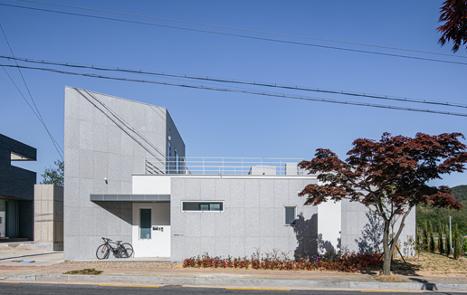 private house 1/3